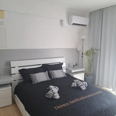 Domus Arseleandra Studio-162 شقة