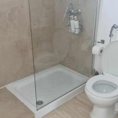 Domus Arseleandra Studio-162 لارنكا